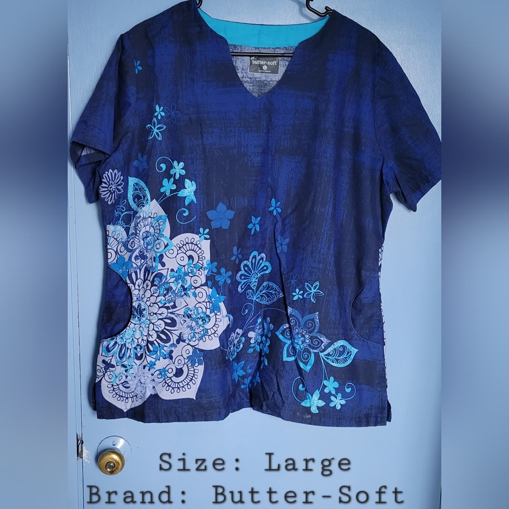 Butter-Soft Scrub top: Large/Blue